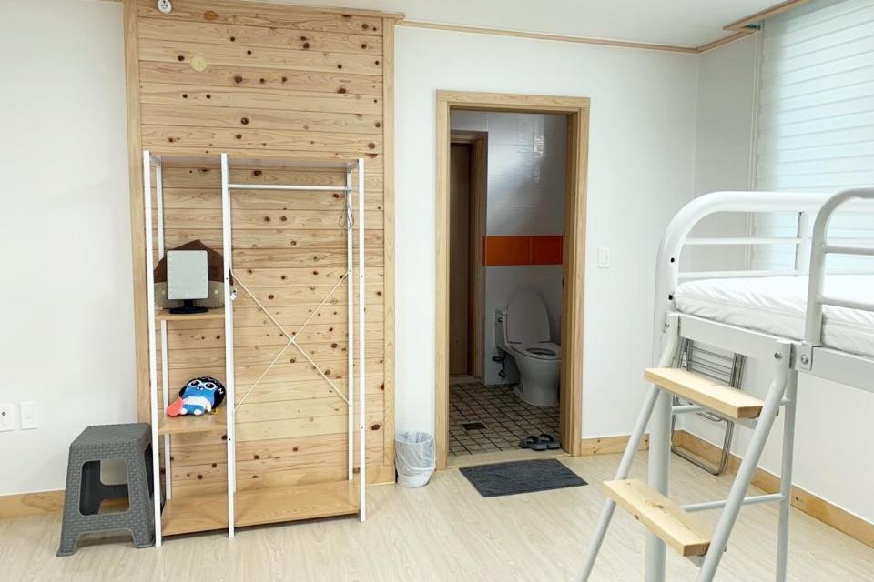 Jeju Guesthouse Oedo-dong Exterior photo